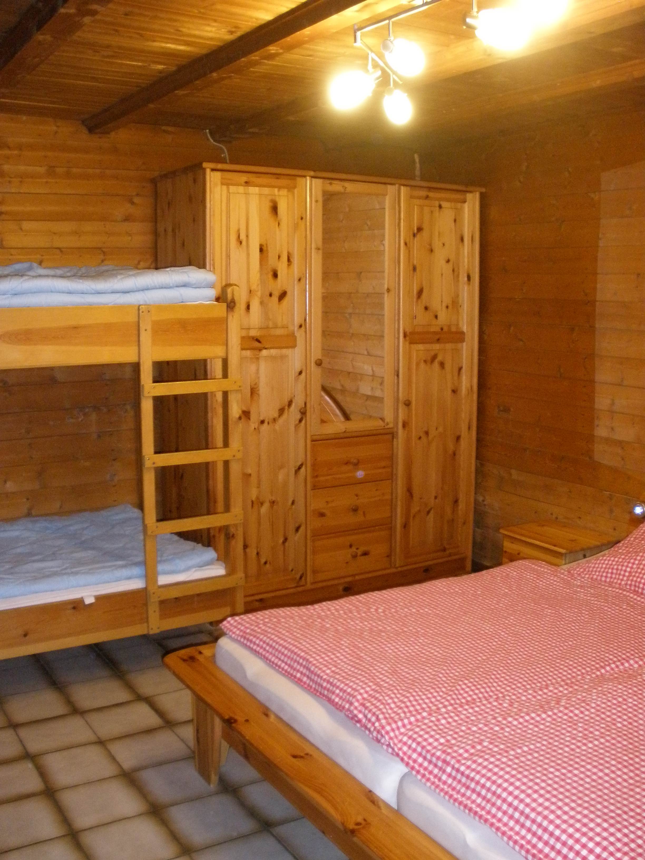 Schlafzimmer Schrank